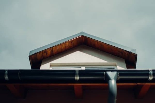 5 Signes Qui Montrent l'Expertise d'un Artisan en Toiture - Choisissez le Meilleur pour Votre Maison